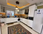 کابینت های سفید آشپزخانه آپارتمان طبقه در جواهرده 4196196
