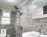 دوش حمام و توالت فرنگی و روشویی حمام ویلا در شیرود