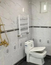 نمایی از سرویس بهداشتی فرنگی و حمام آپارتمان در رامسر 4542452