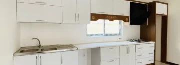کابینت های سفید آشپزخانه ویلا در رامسر